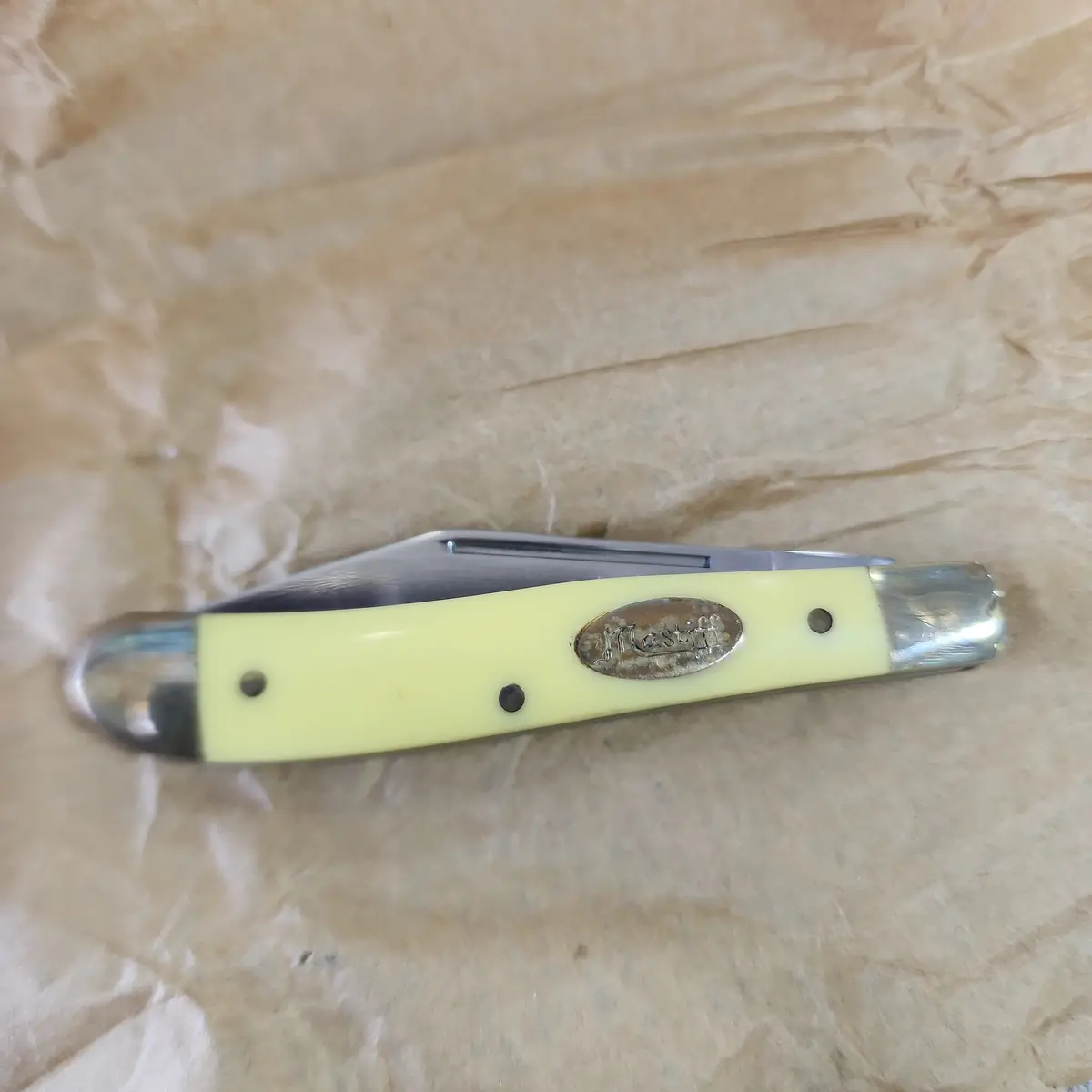Knife, Mastiff Imitation Ivory Handle 3" X 1/2" 1