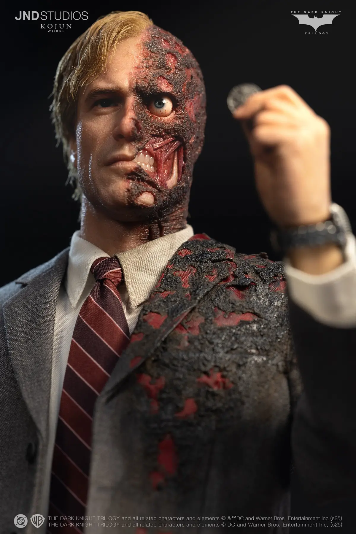 Dc The Dark Knight (2008): Two-Face Harvey Dent A Type (Pre-Order) 1