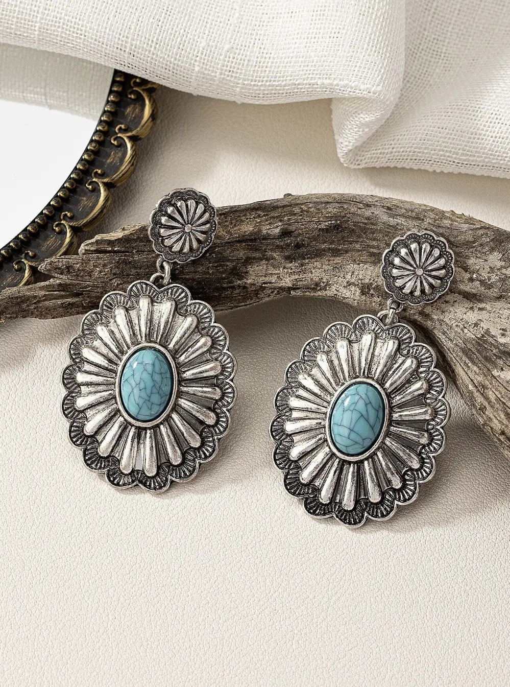 Fashionable Retro Turquoise Earrings For Women 1