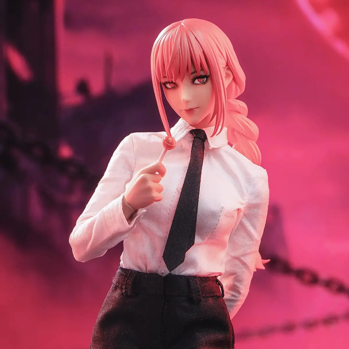 Chainsaw Man: Makima (Pre-Order) 1