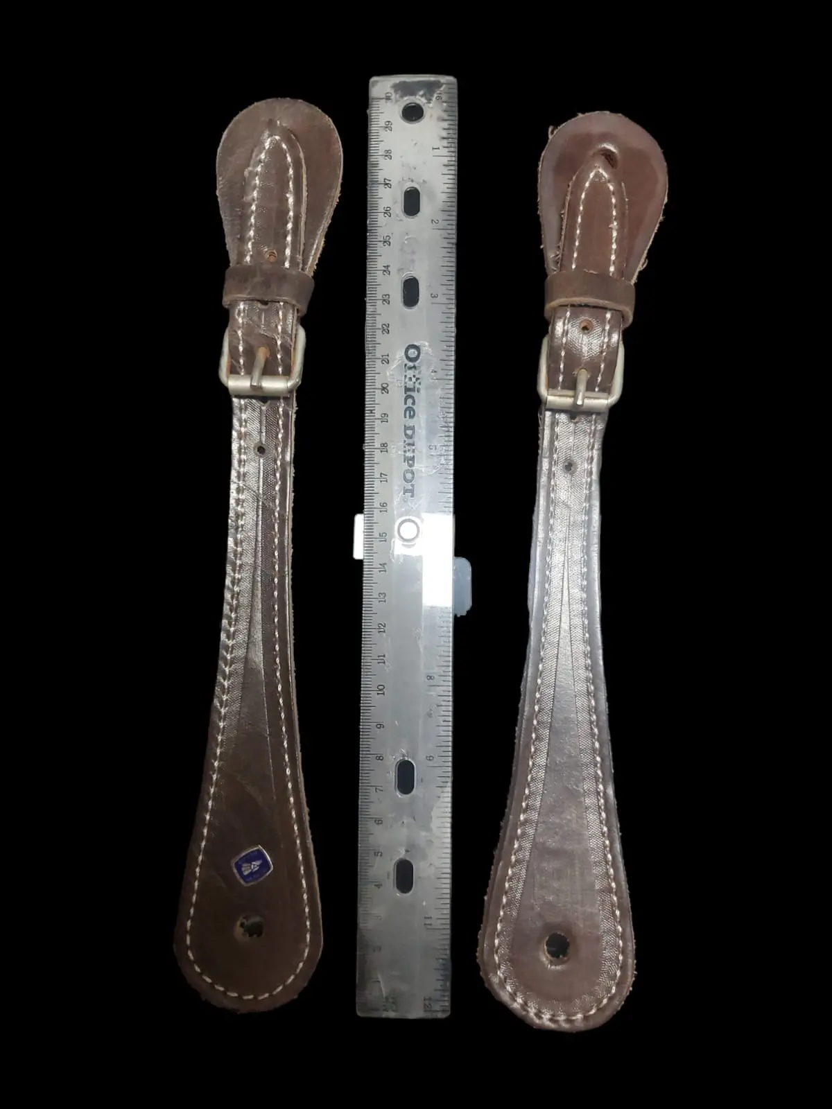 Spur Strap Dark Leather 1