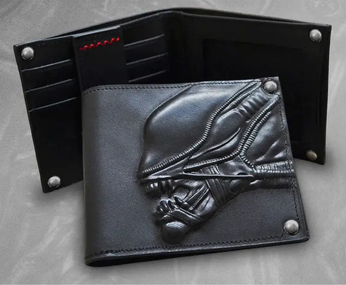 Alien: Alien Leather Wallet 1
