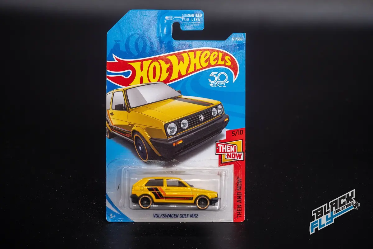 Hot Wheels - Volkswagen Golf Mk2 - Yellow 1