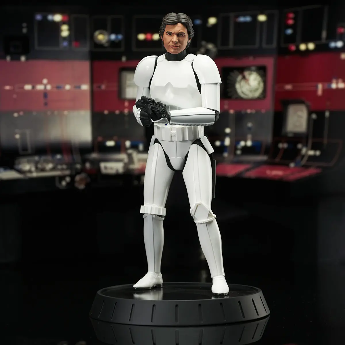 Star Wars A New Hope: Han Solo In Stormtrooper Disguise 40Th Anniversary Exclusive Statue 1