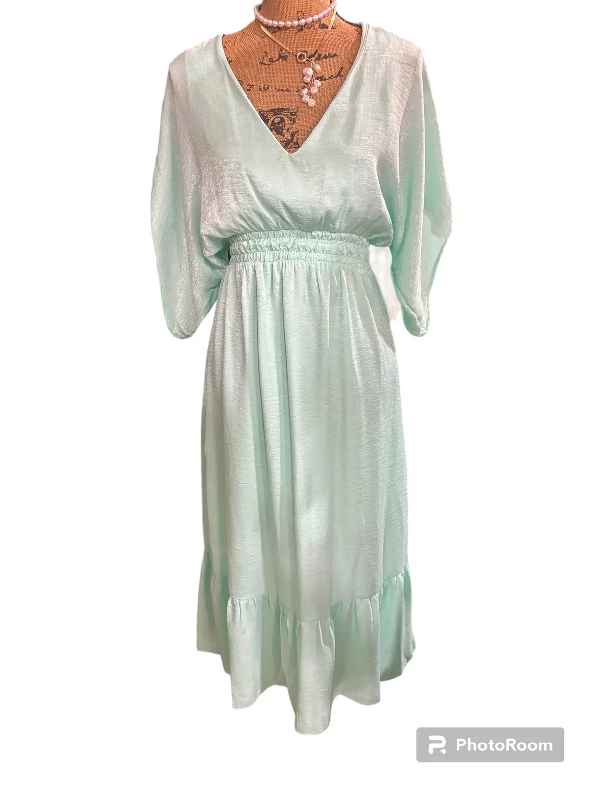 Air Flow V Neck Green/Olive Top 1