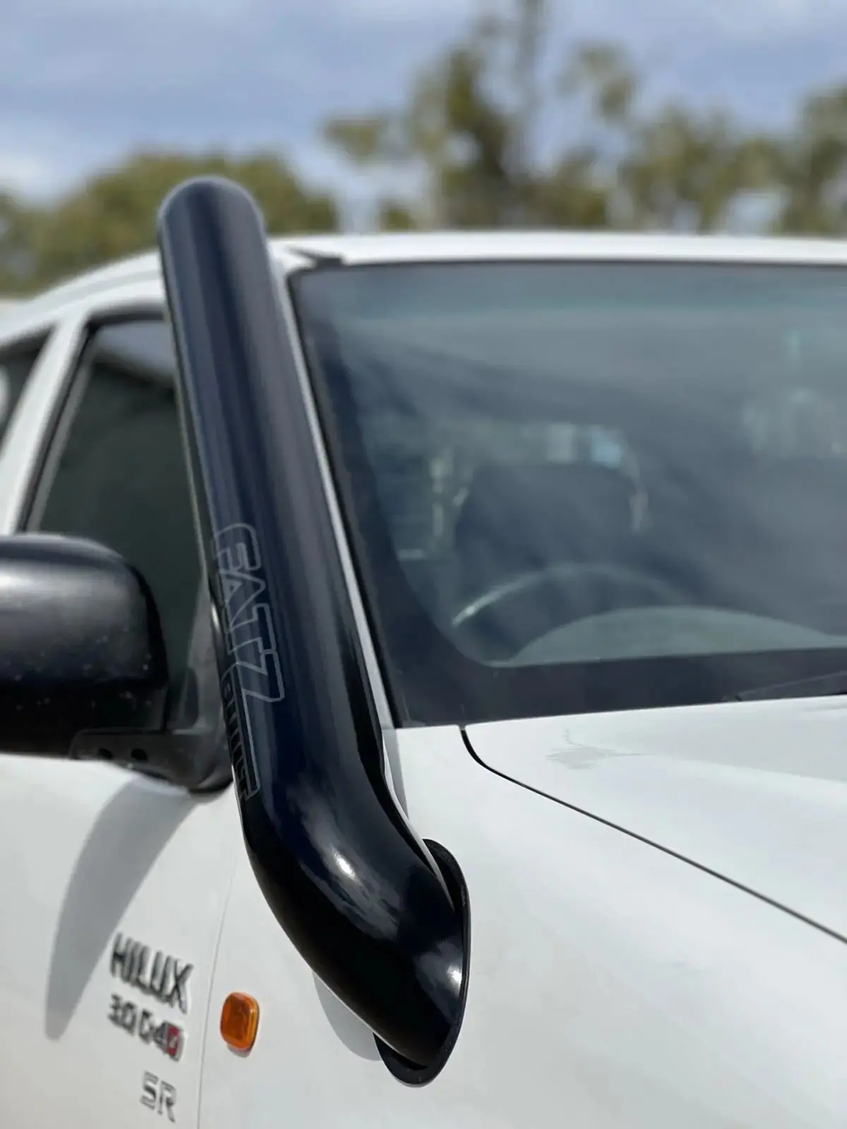 Toyota Hilux (2005-2015) Kun N70 Short Entry Fatz Fabrication 4″ Stainless Snorkel 1