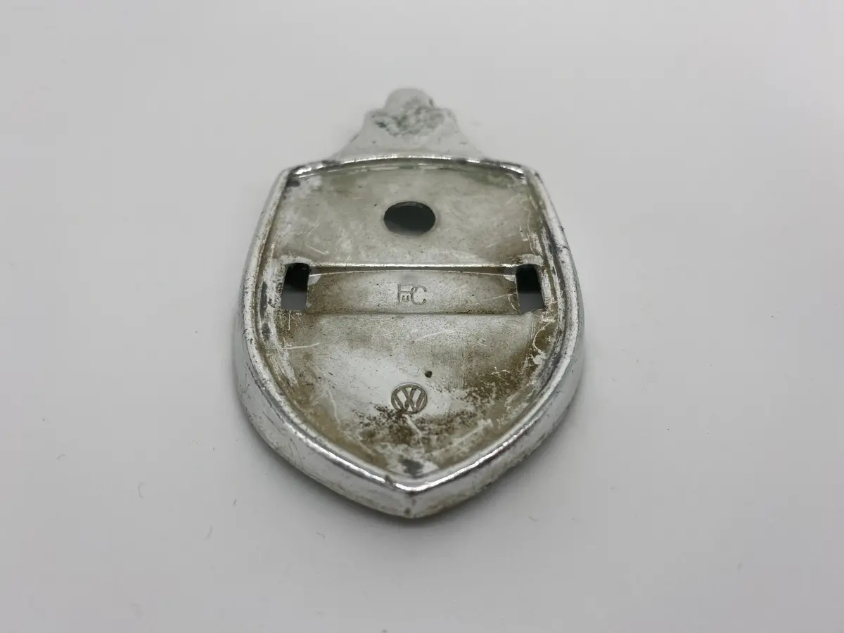 Type 1 Hood Crest Backing P.U.C. 1