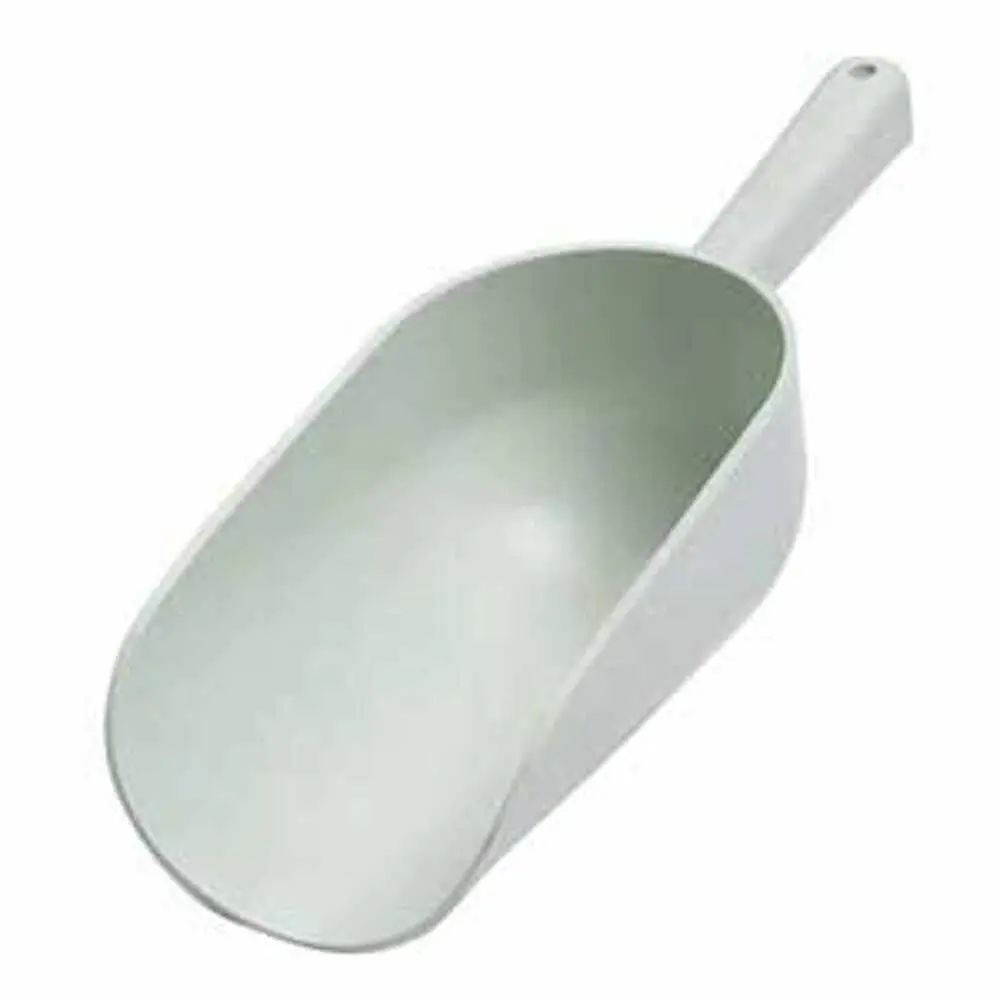 1 Pint Plastic Scoop 1