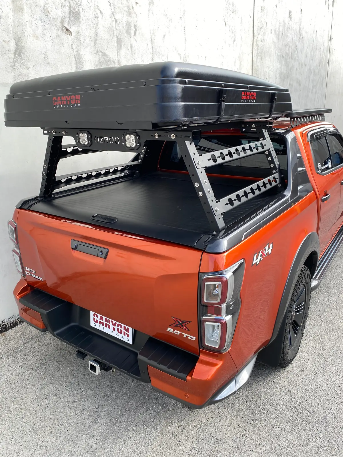Rooftop Tent & Tubrack Package - 2 Person Hard Shell Tent 1