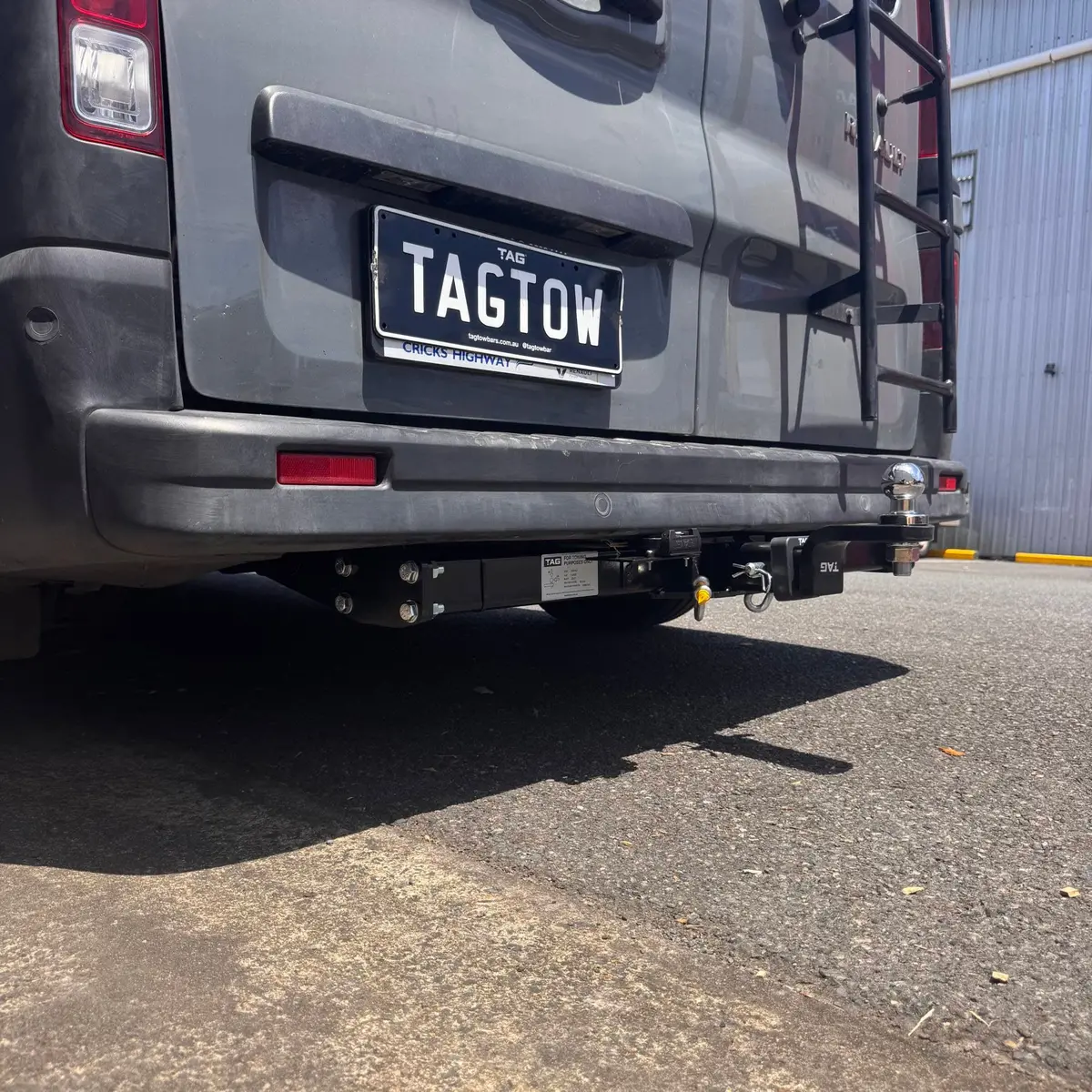 Tag Heavy Duty Towbar & Universal Wiring Kit For Renault Trafic (05/2014 - On), Mitsubishi Express (02/2020 - On) 2