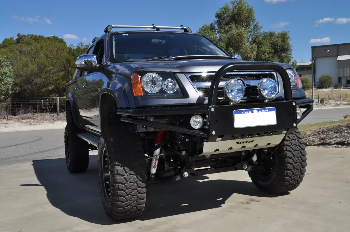 Holden Colorado Rc (2008-2012) Xrox Bullbar (Sku: Xrcl) 1