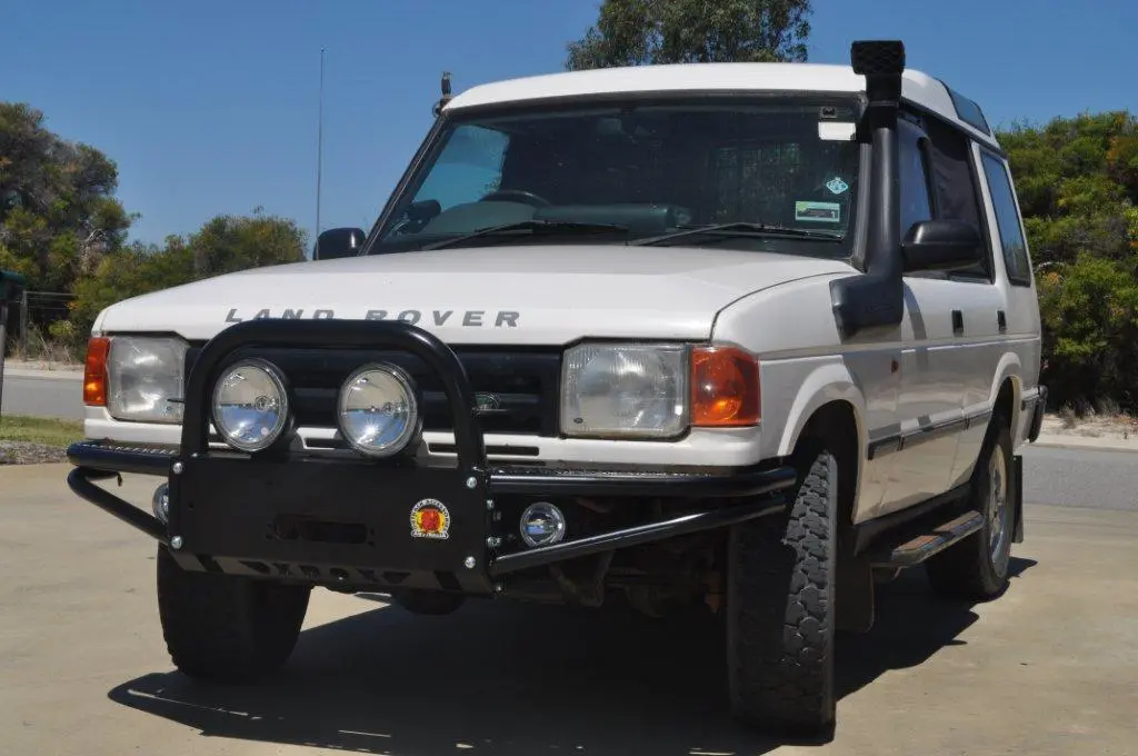 Landrover Discovery Series 1  (1989-1998) Xrox Bullbar (Sku: Xrdis1) 1
