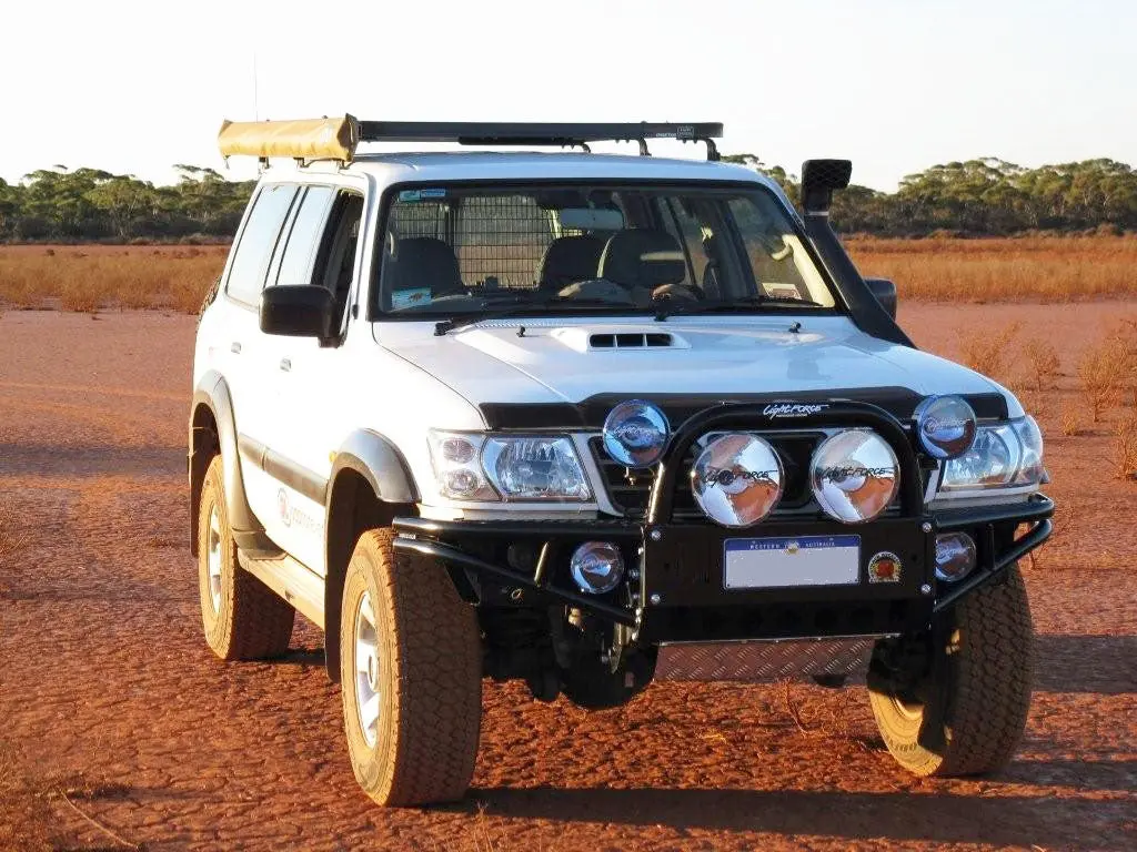 Nissan Patrol (1997-2004) Gu Series 1, 2 & 3 Xrox Bullbar (Sku: Xrgu1) 1