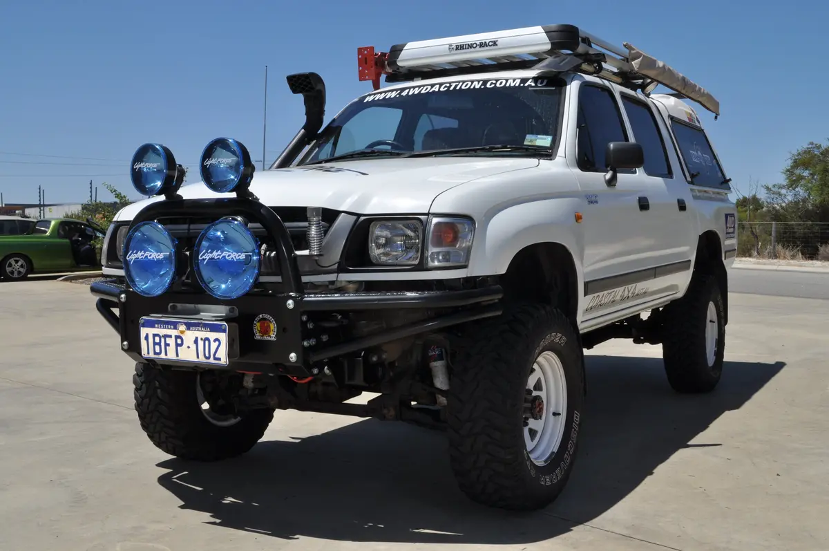 Toyota Hilux (2001-2005) 4Wd Xrox Bullbar (Sku: Xrhlx) 1