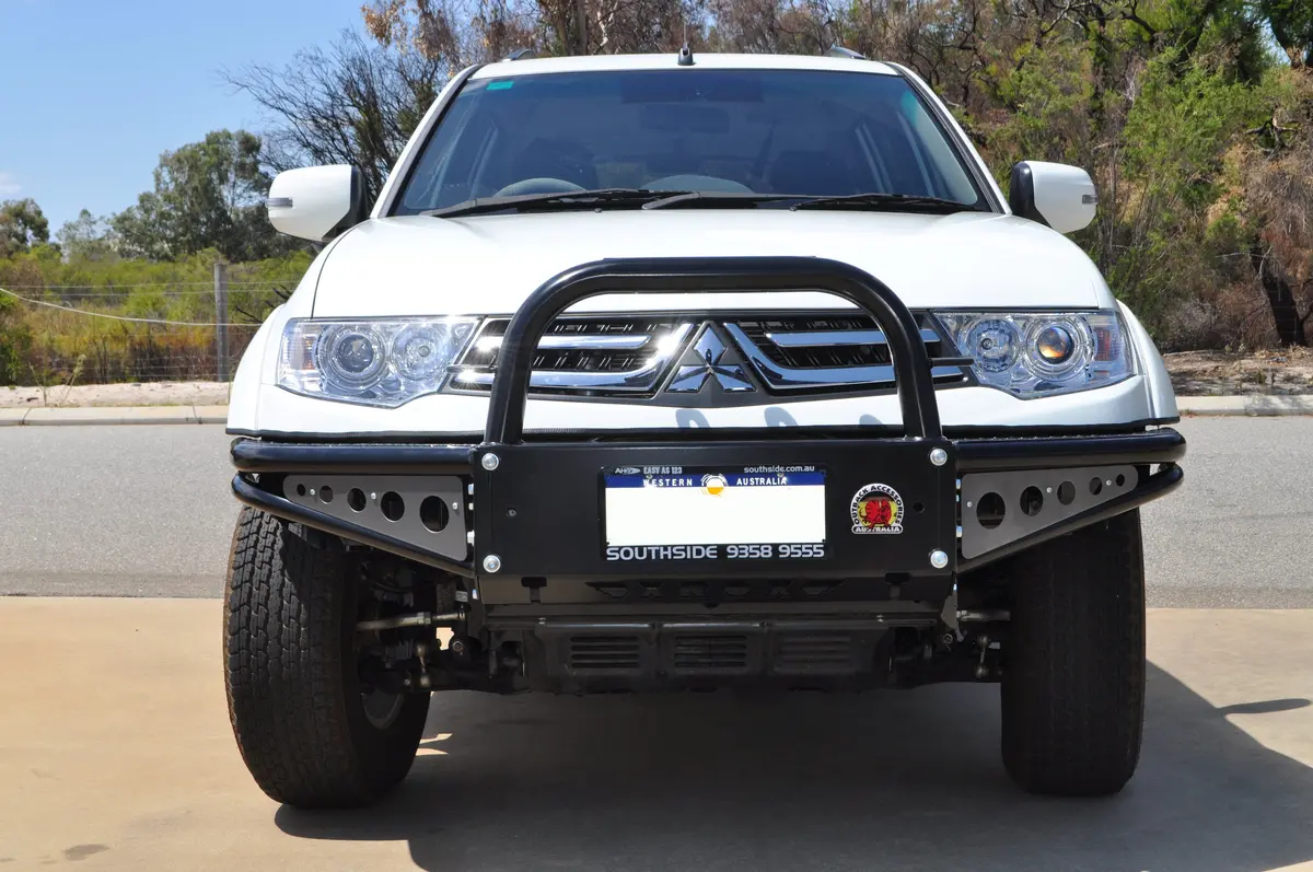 Mitsubishi Challenger (2009-2018) Xrox Bullbar (Sku: Xrmch) 1