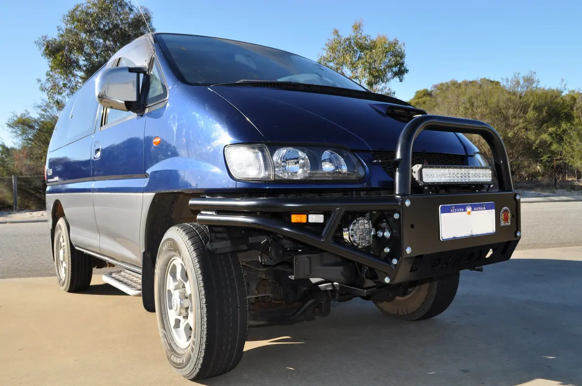 Mitsubishi Delica (1997-2007) L400 Spacegear Series 2 Xrox Bullbar (Sku: Xrmd) 1