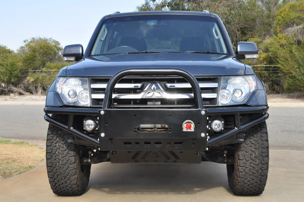 Mitsubishi Pajero (2006-2018) Ns Onwards Lwb Xrox Bullbar (Sku: Xrpaj2) 1