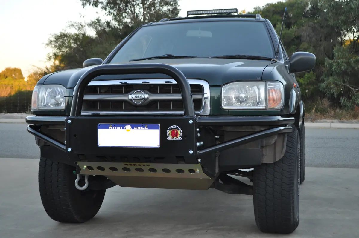 Nissan Pathfinder (1995-2005) R50 Xrox Bullbar (Sku: Xrpat) 1