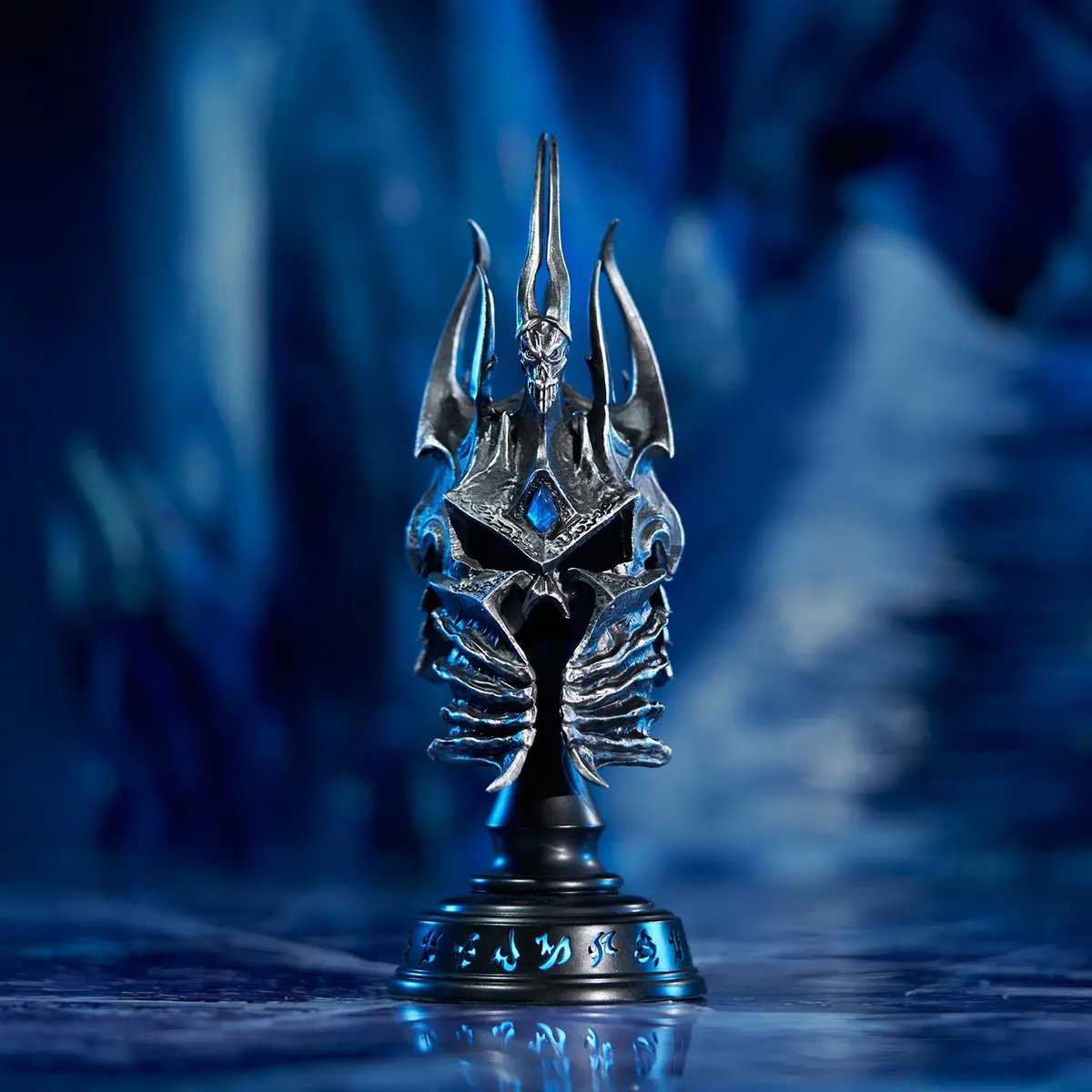 World Of Warcraft: Helm Of Domination Collector’S Edition (Pre-Order) 1