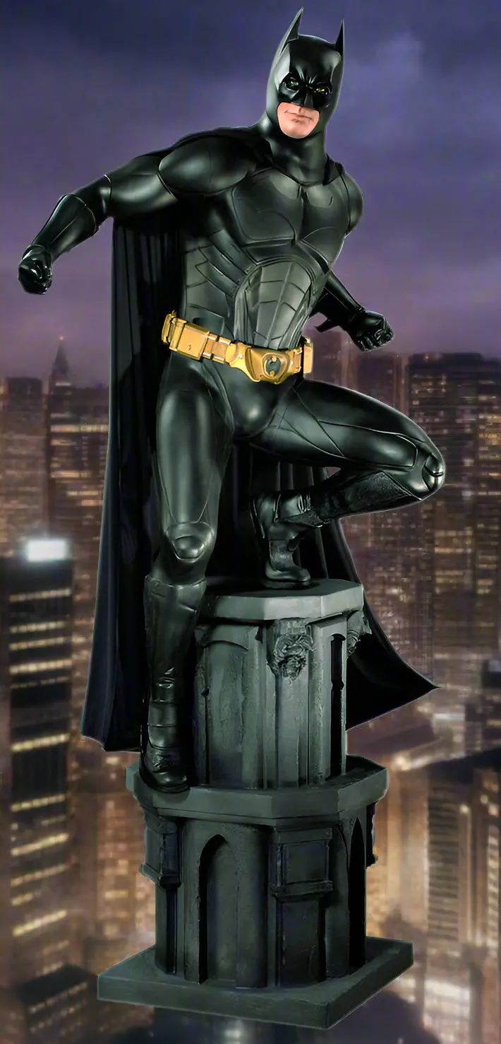 Dc Batman Begins (2005): Batman Life Size Statue 1