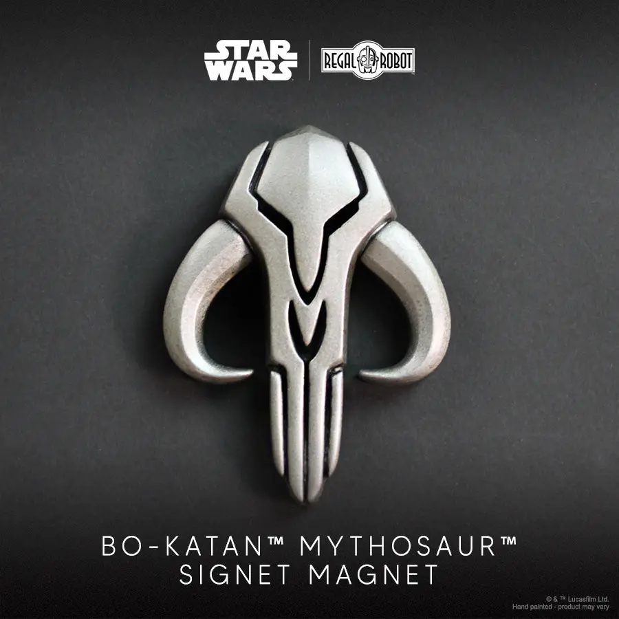 Star Wars The Mandalorian: Bo-Katan Mythosaur Signet Magnet 1