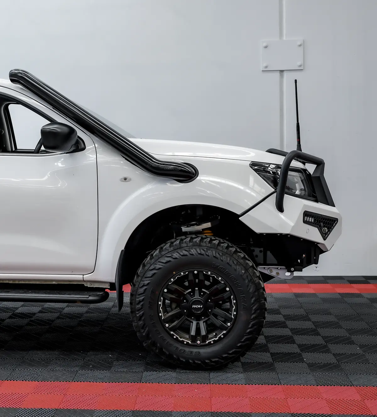 Nissan Navara (2015-2025) Np300/D23 Fatz Fabrication 4″ Stainless Snorkel 1
