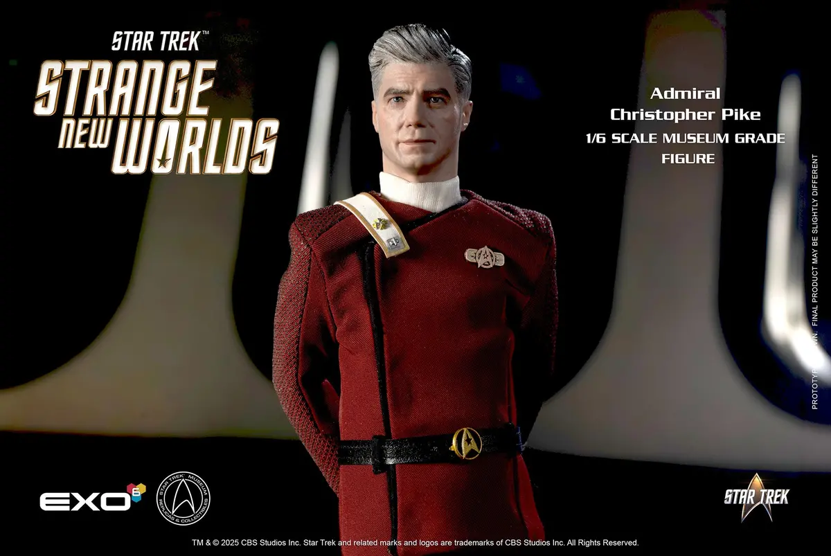 Star Trek Strange New Worlds: Admiral Christopher Pike (Pre-Order) 1