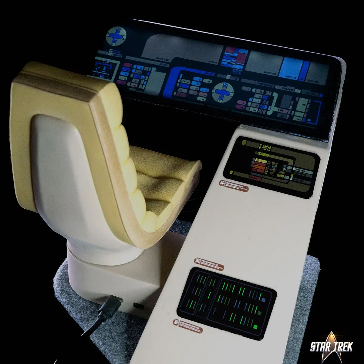 Star Trek The Next Generation: Uss Enterprise-D Conn Bridge Console 1