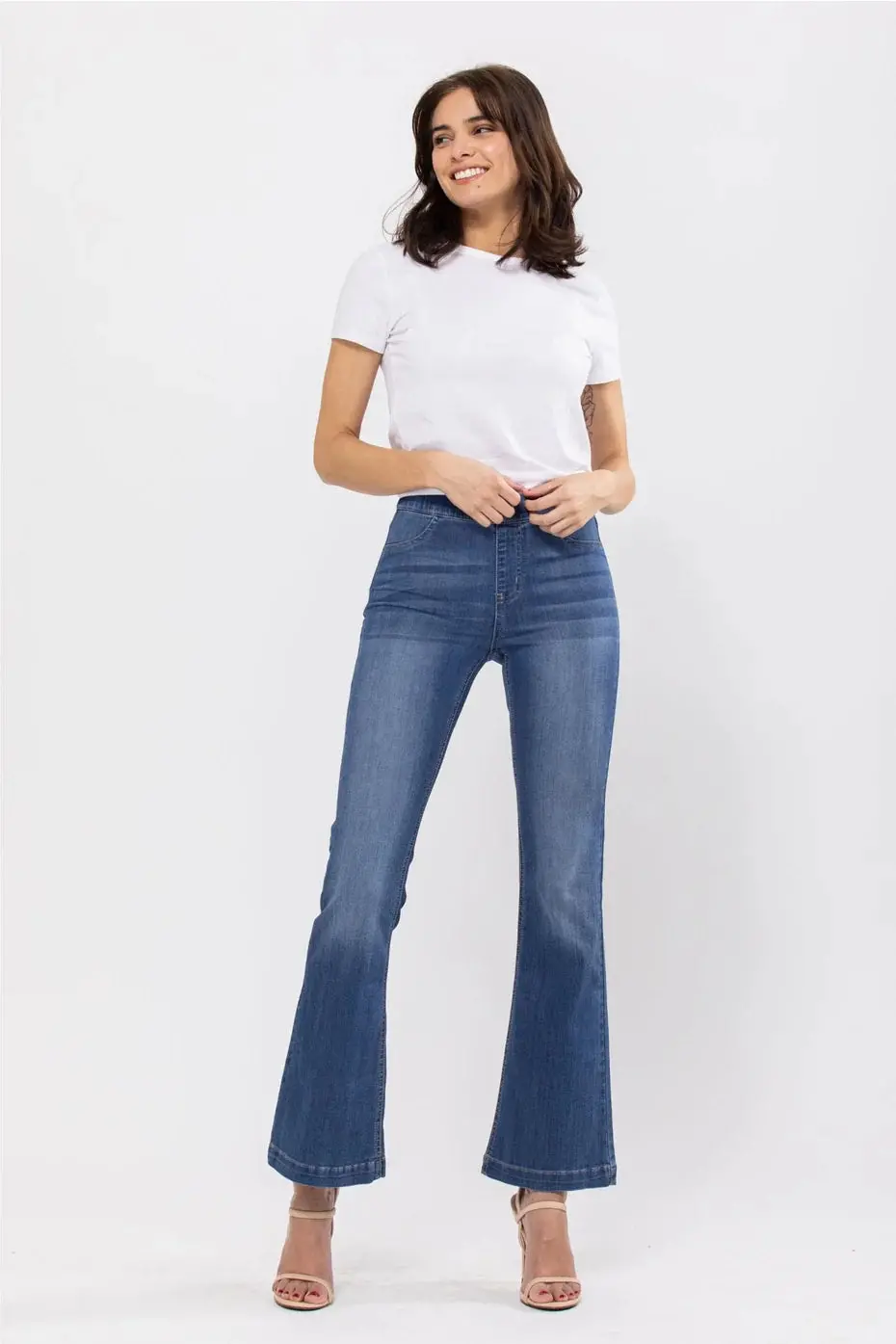 Medium Wash Flared Jegging (30" Inseam) 1