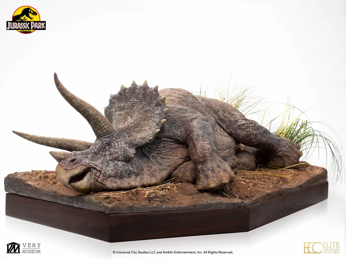 Jurassic Park (1993): Sick Triceratops Maquette 1