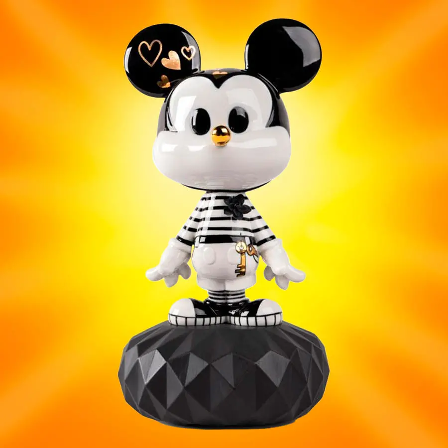 Disney: Mickey Black & White Porcelain Statue 1
