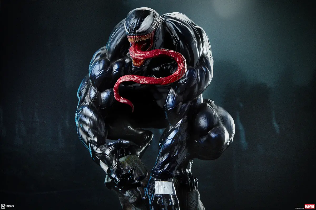 Marvel Comics: Venom Premium Format Figure 1