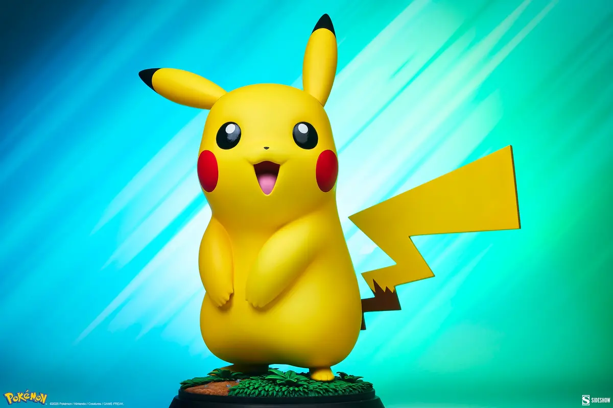 Pokémon: Pikachu Life-Size Figure 1