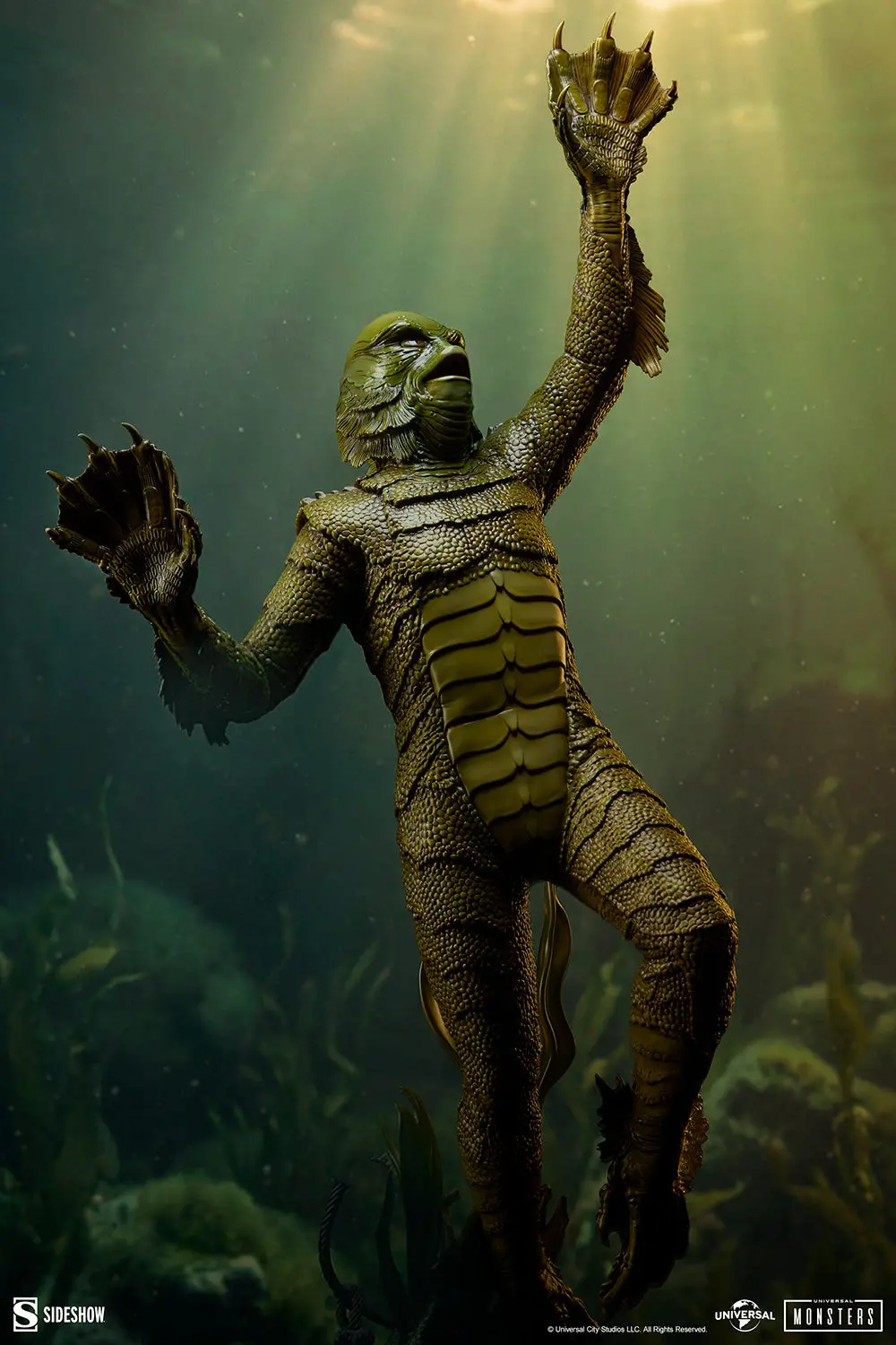 Universal Monsters: Creature From The Black Lagoon Premium Format Figure 1
