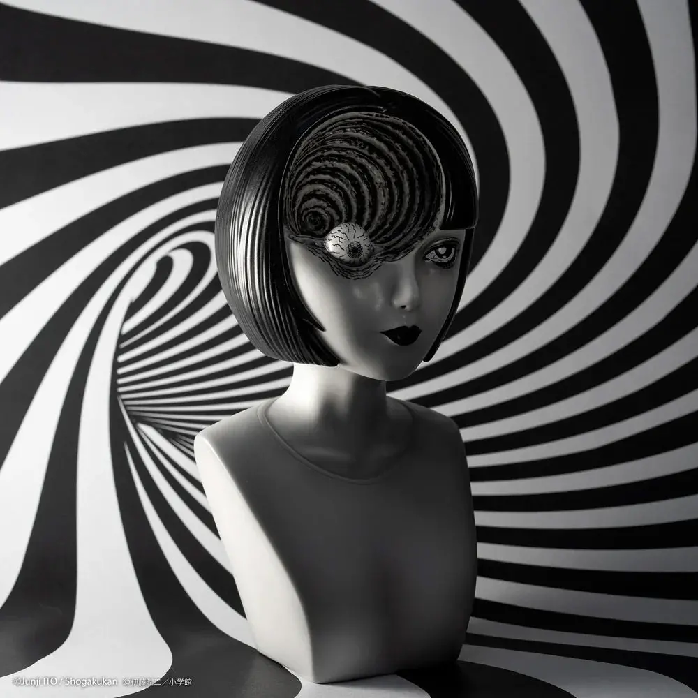 Uzumaki: Azami Kurotani Bust 1
