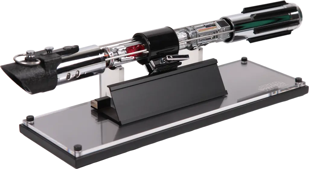 Star Wars: Darth Vader Reveal Lightsaber Signature Edition 1