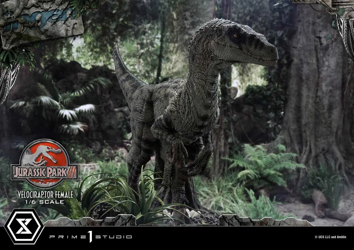 Jurassic Park Iii: Velociraptor Female (Pre-Order) 1