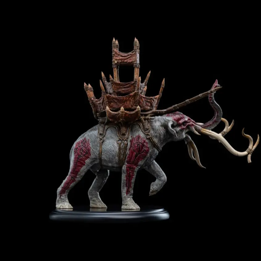 Lord Of The Rings: Mumak In Battle Miniature Statue 2